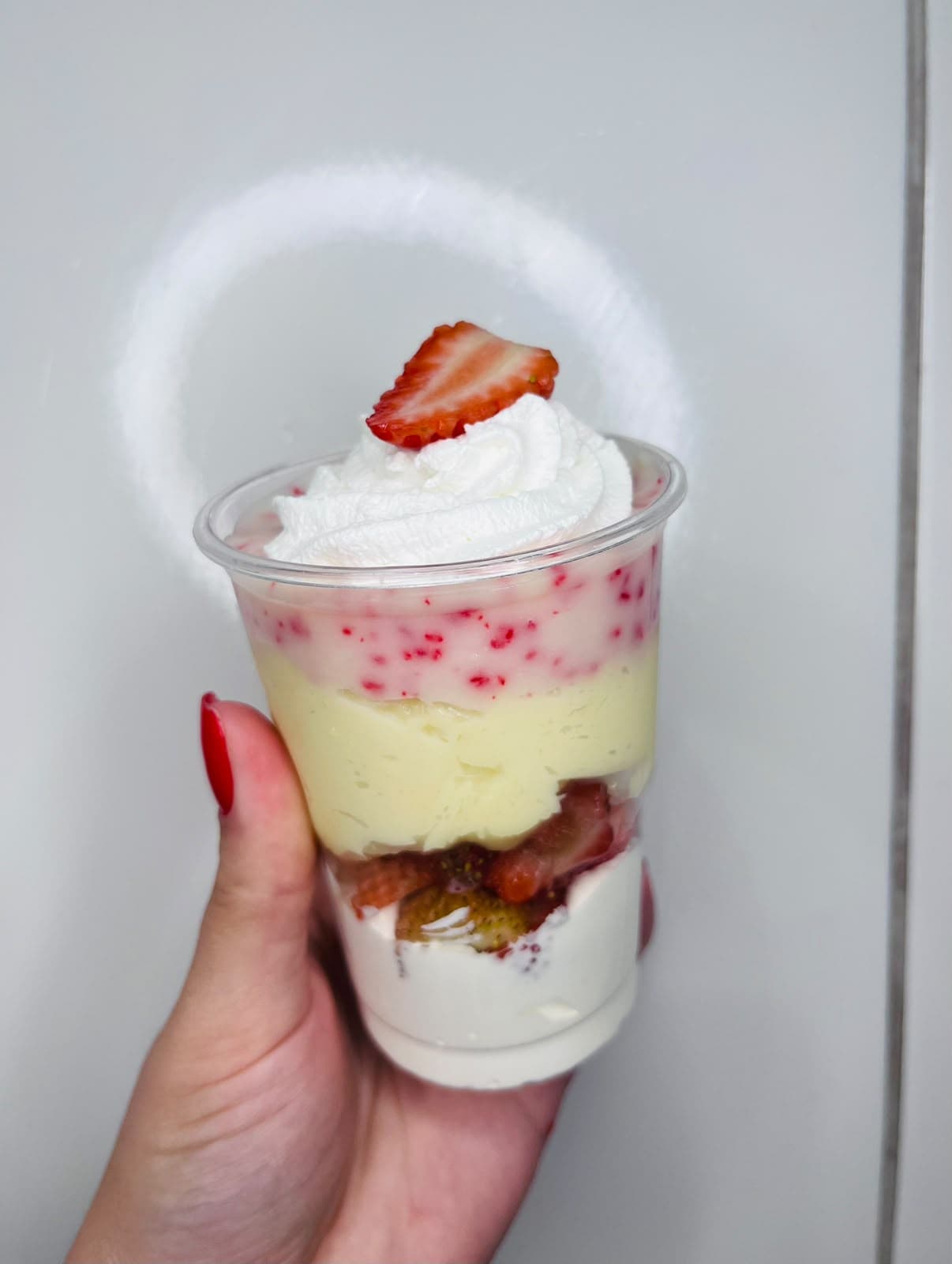 Morango Cravejado no Copo